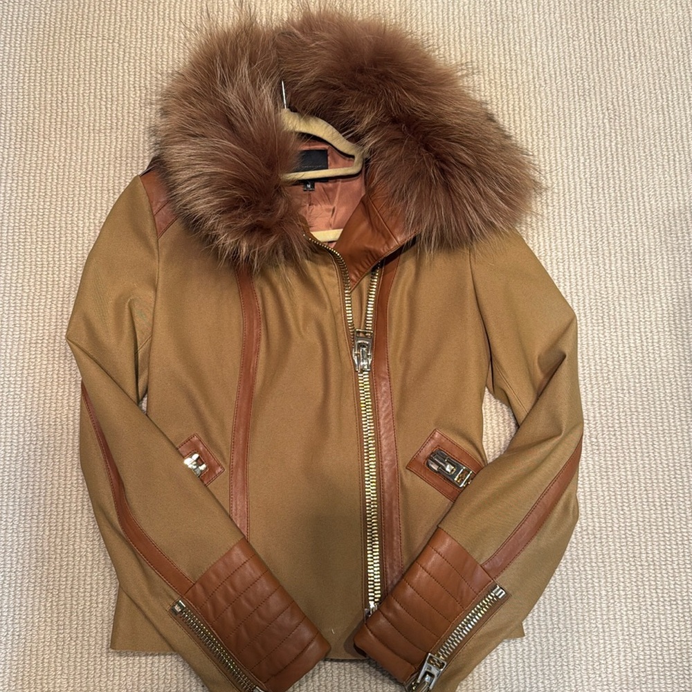 Hotel Particulier short leather and Viscose jacket with detachable fur collar